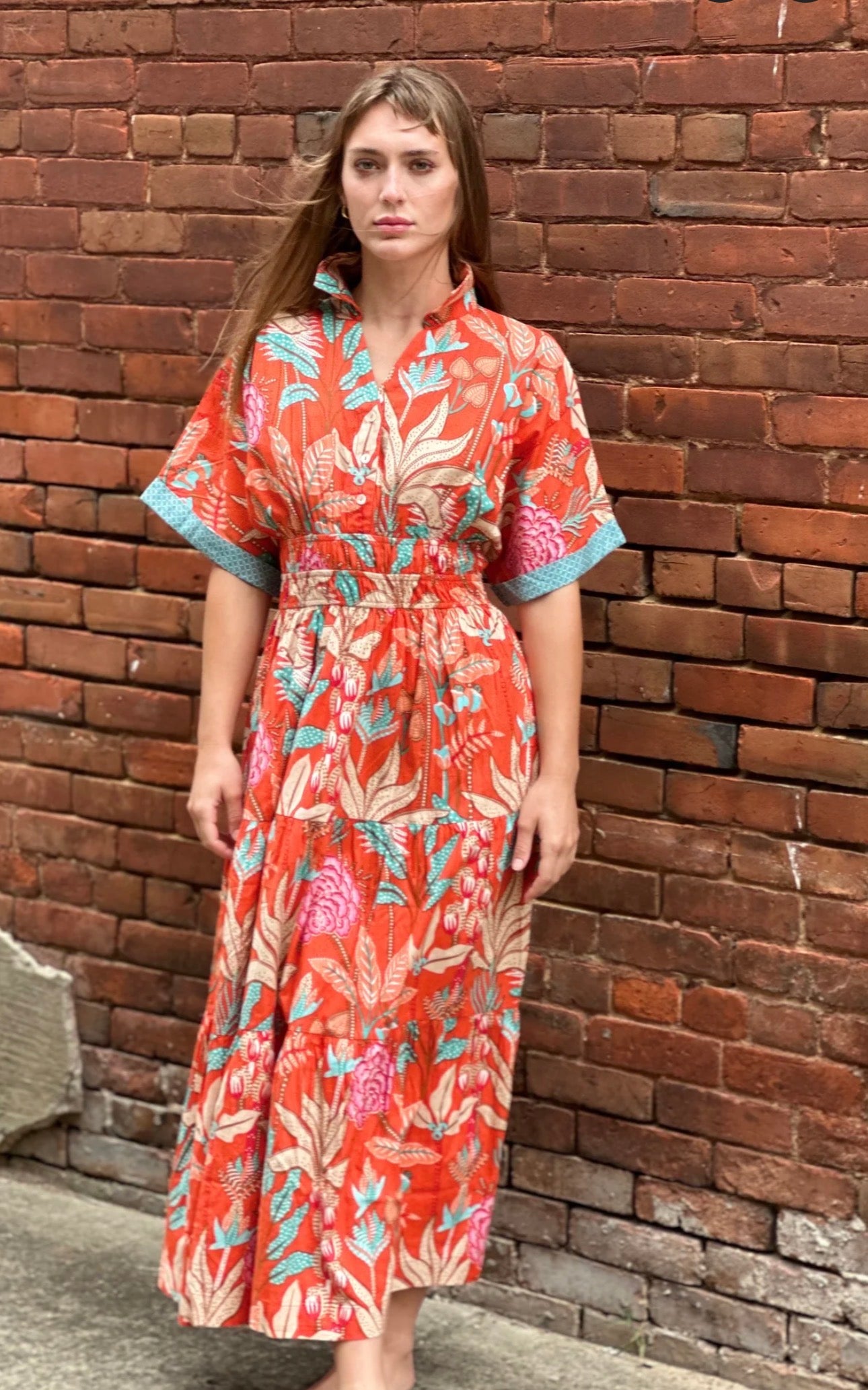 caroline midi dress Explore Downtown., Shop the Caroline Short Sleeve Midi Dress, from the  Pre-Fall '25 Collection., , #leolin #downtown #prefall25