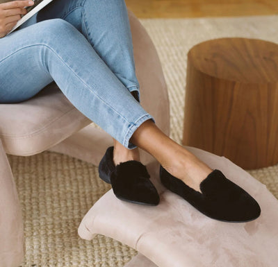 Audrey Velvet Loafer-Black