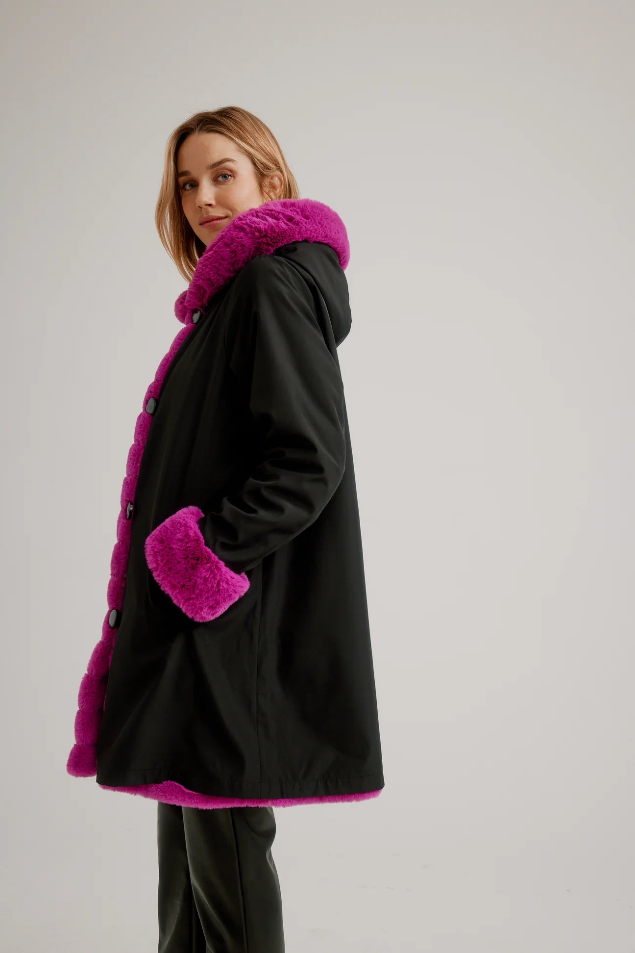 Reversible Fur Coat Black/Fuschia