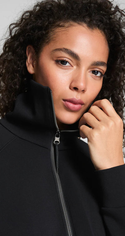 Air Essentials Half Zip Top-Very Black