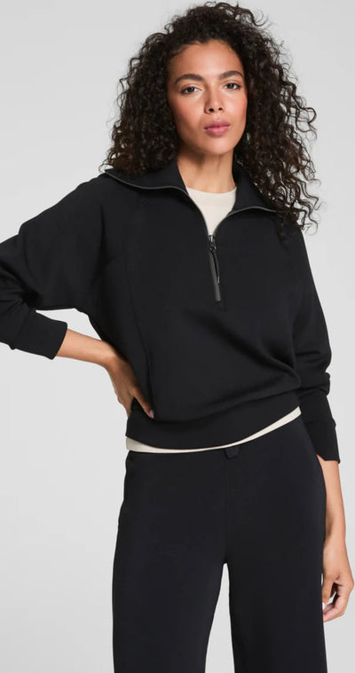 Air Essentials Half Zip Top-Very Black