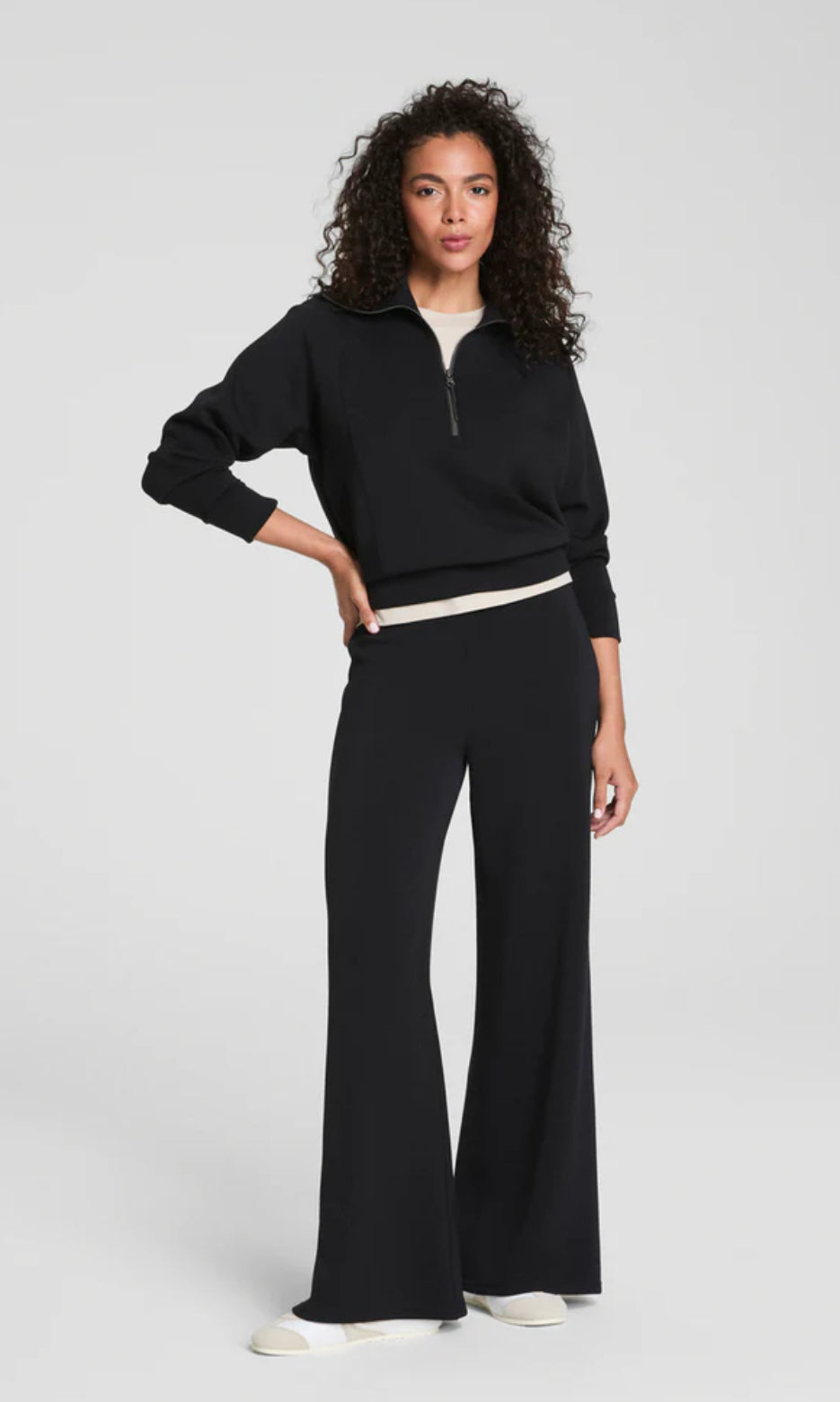 Air Essentials Wide Pant-Very Black