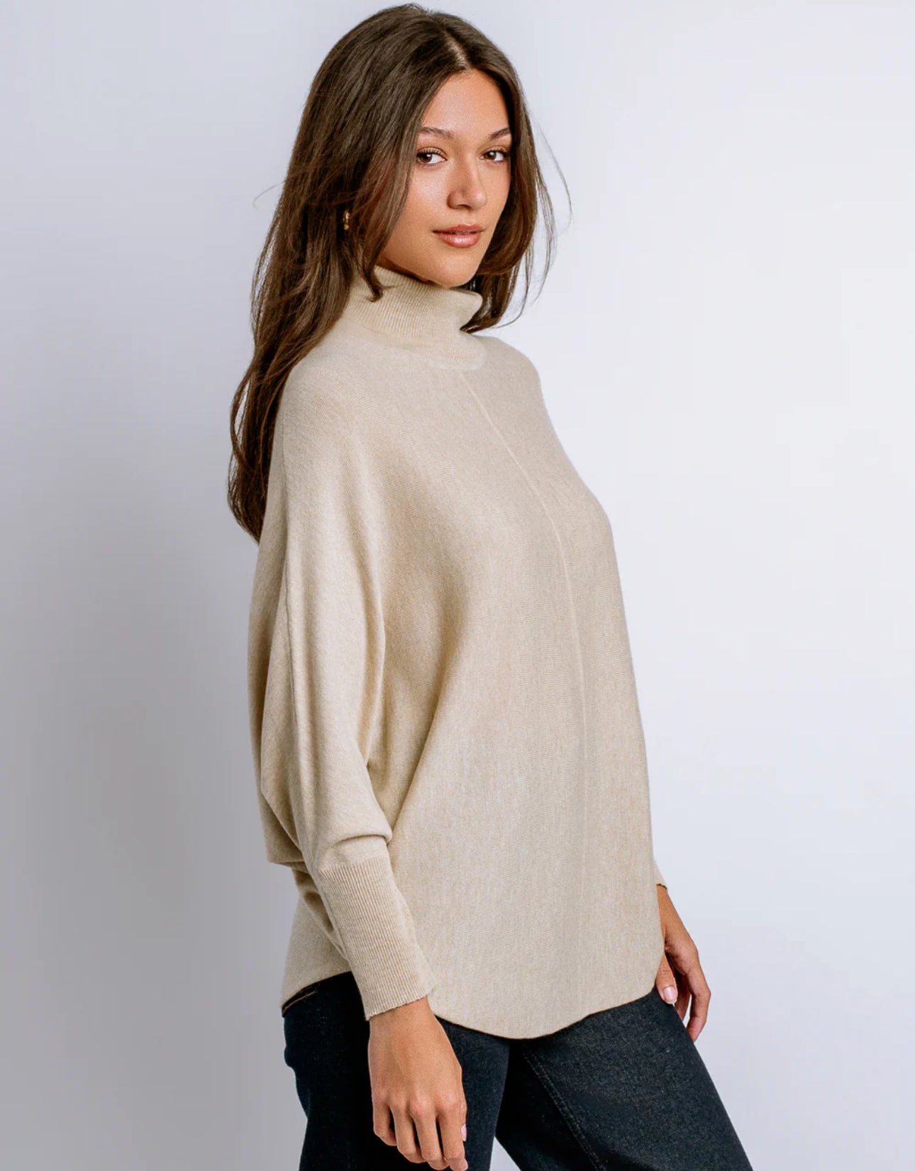 RYU Turtleneck Oat